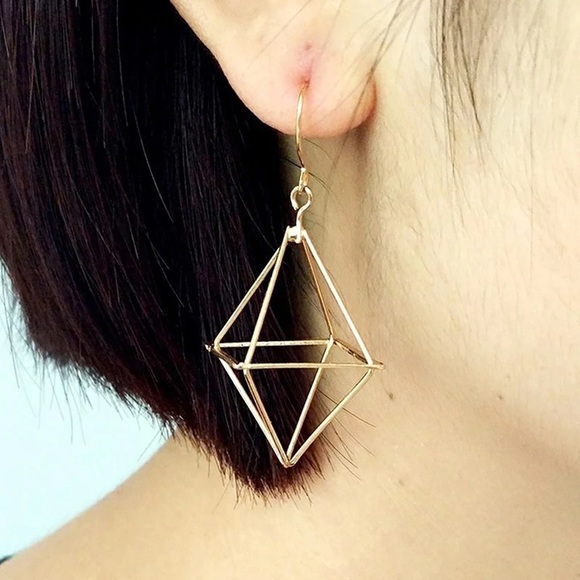 Beautiful Geometric Lantern Dangle Earrings - Picture 3 of 16